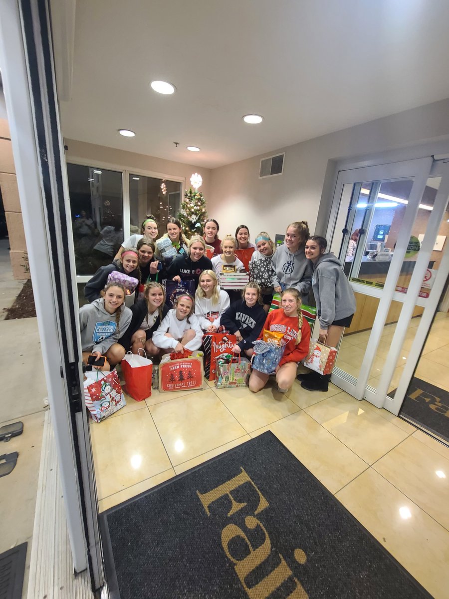 2-1 win today 

Goal: <a href="/chernock_23/">caroline</a> 
Goal: <a href="/OliviaGillum5/">Olivia Gillum</a> 

Ended the night with a team dinner and more Christmas Cheer with Secret Santa! 🎅🎄 

Back at it tomorrow at 2:30pm at SCUFC West Complex-Field #04