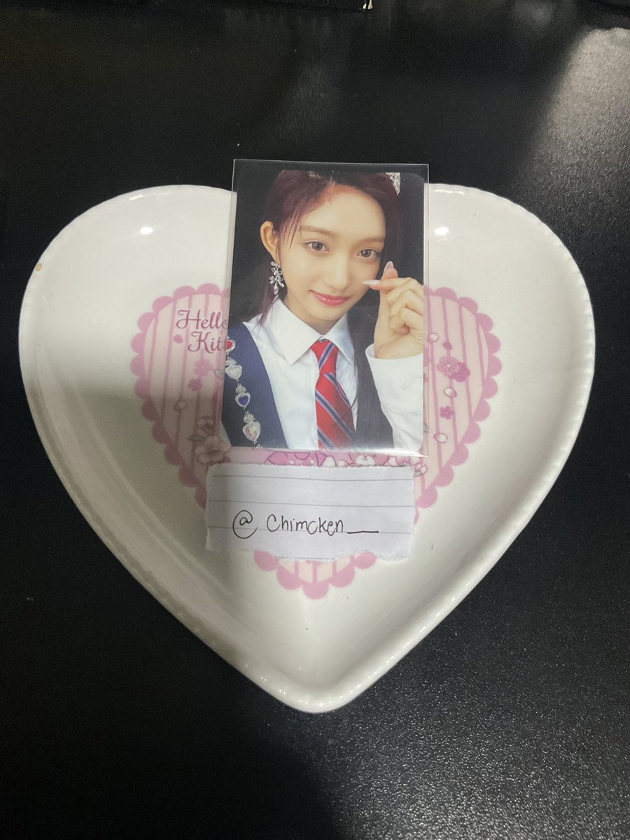 chimcken_'s tweet photo. Wts lfb leeseo love dive ver 1
Mint condi 10/10
Can send more pics just dm me!
Got this for 250
Piso bid sp: 80
Helping tags: ive love dive wonyoung leeseo gaeul liz  new jeans https://t.co/e4F4nWJc23
