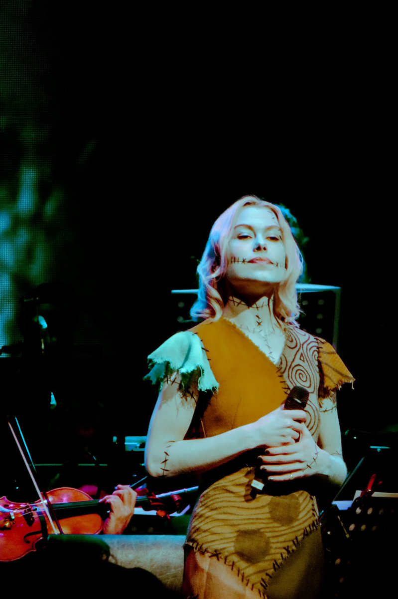 sourcebridgers's tweet photo. phoebe bridgers as sally ❣️ https://t.co/tXBXbb7gRN