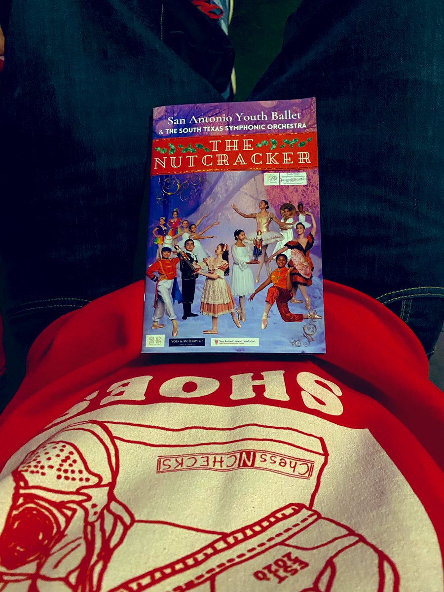 MisterJones67's tweet photo. Opening night in the books. I always shed a tear when she performs. Have to fix that for tomorrow lol @ChessnChecks #Nutcracker2022 https://t.co/zysyxRyNhR
