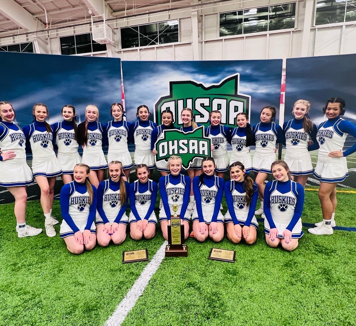 hcathletics99's tweet photo. Congratulations Harrison Central Cheerleading on winning the OHSAA D5 Gameday State Championship! https://t.co/PJNSe1FuTU