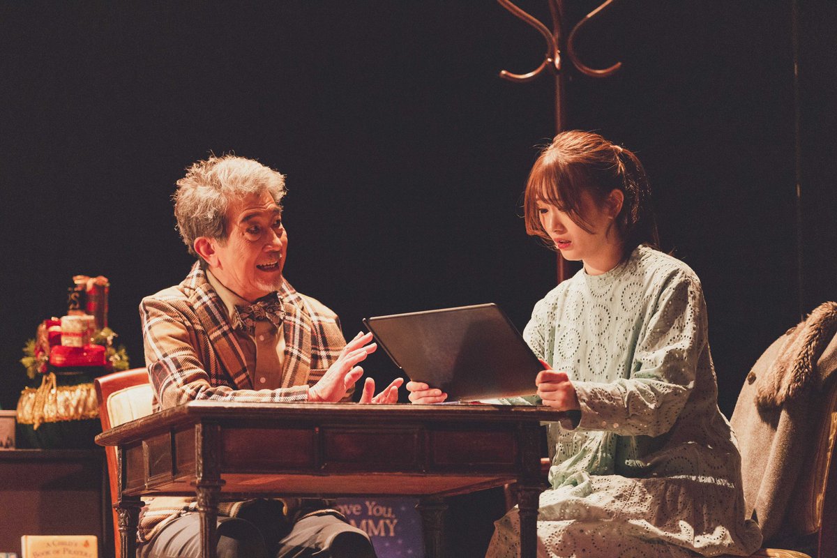 AlexandriteSTG's tweet photo. 舞台『25Magic』
劇場:三越劇場

12/11(日)19:00
受付開始/開場
開演の45分前
Bianco
上演時間2時間15分
休憩15分含む

※開演前に撮影タイム有り
※面会・差入れ受付無し
※当日券有り

人の温かさ想いや願い
少し早いクリスマスを
劇場で感じて頂けたら
関係者一同、幸いです。

#25Magic #アレステ https://t.co/cMczUV9O4O