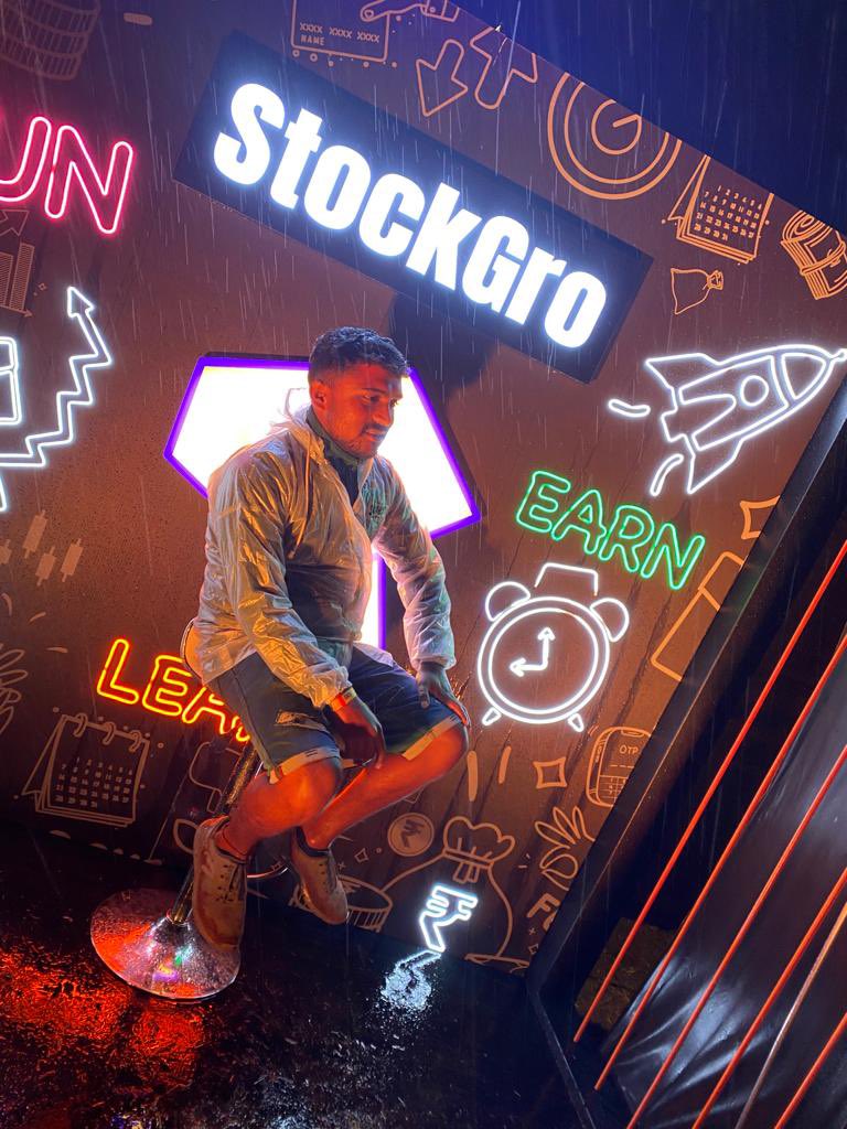 GowdaPuneet's tweet photo. @stockgro @SteppinOutIndia Hi Team @stockgro 
.
Here is my pictures with StockGro boot 
It was amazing❤️ with cool weather &amp; rain 🌧️☔️
Enjoyed lot😍😍😍 
Hope to win 🏆 Thanks for this opportunity ❤️❤️❤️❤️ https://t.co/knOv37XiLC