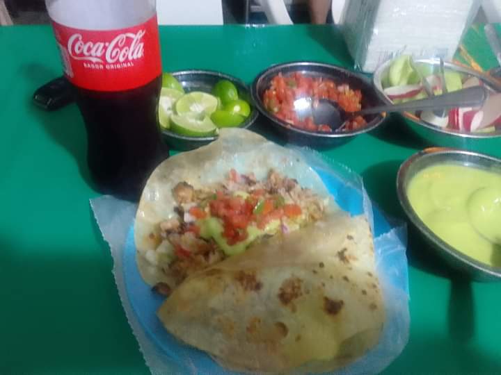 JLuisArreola9's tweet photo. Estos Tacos por Hacienda Seminario en Mazatlán de a 10. #Asada #Tripita
#BNoches https://t.co/NfaZZ2KmLw