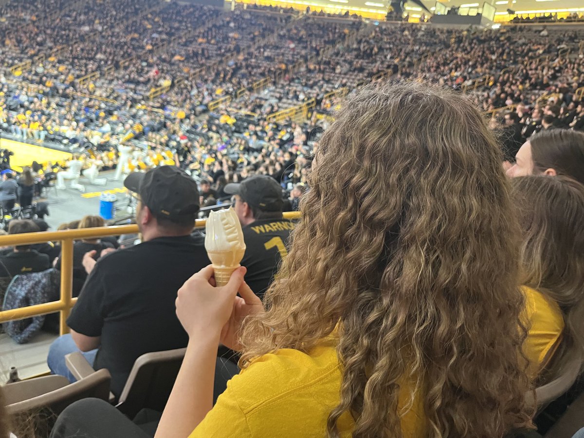 The Hawks #fightforIowa have 65 points on the board and people are eating lots of ice cream!!