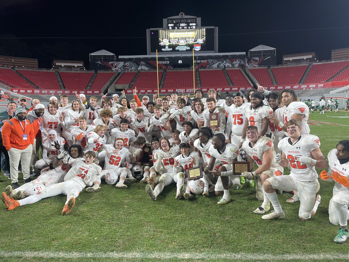 Your 2022 3A <a href="/NCHSAA/">NCHSAA</a> STATE CHAMPIONS, your <a href="/eastlincolnfb/">David Lubowicz</a> , GO MUSTANGS