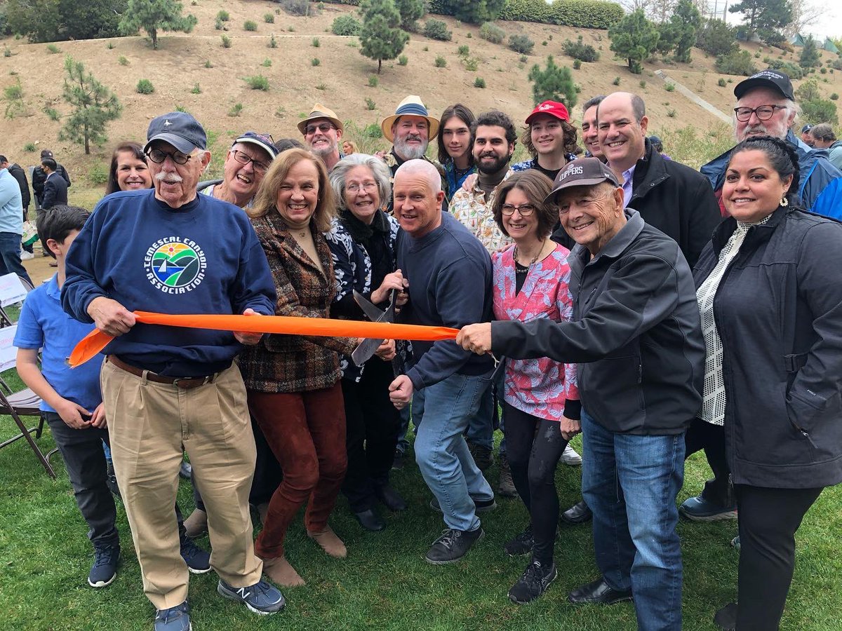 mikebonin's tweet image. Last official act - opening George Wolfberg Park at Potrero Canyon!!!
This 46 acre passive park, with ADA accessible trails and riparian habitat, has been a dream of the community since the 1960s and has been worked on by 4 different Councilmembers.
We finally got it done!!