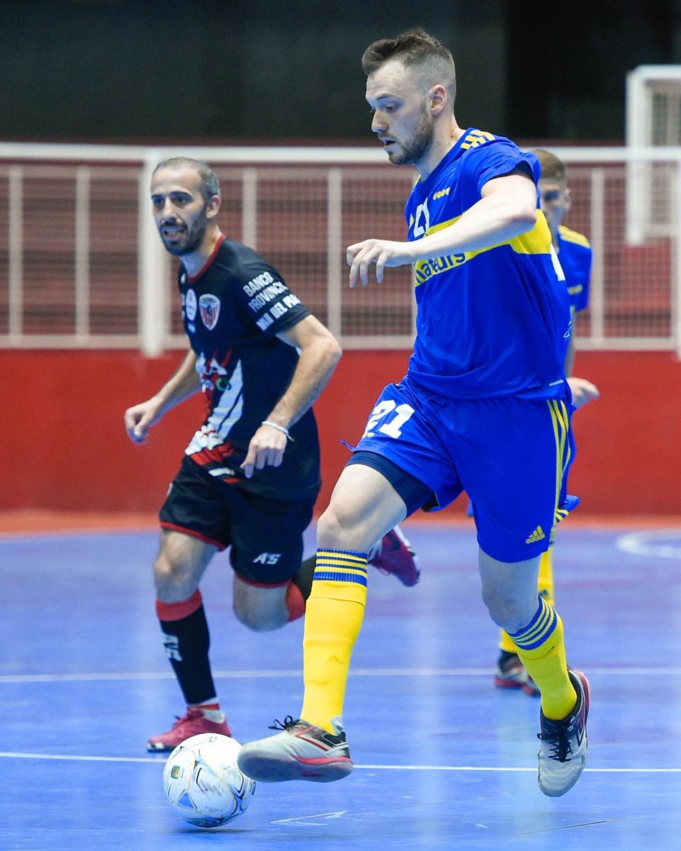 PuntoBocaRadio's tweet photo. Futsal | CINCO fueron los goles del Xeneize (#Raigada en contra, #Ramírez, #Ninotti, #Arrieta y #Flores) en su primera presentación en la #LNFS2022 frente a Banco Provincia, quien finalizó el partido con el tablero en 0. 💪🏻
📸@BocaFutsal
✍🏻 @chinafarina https://t.co/riEiWSC2gP