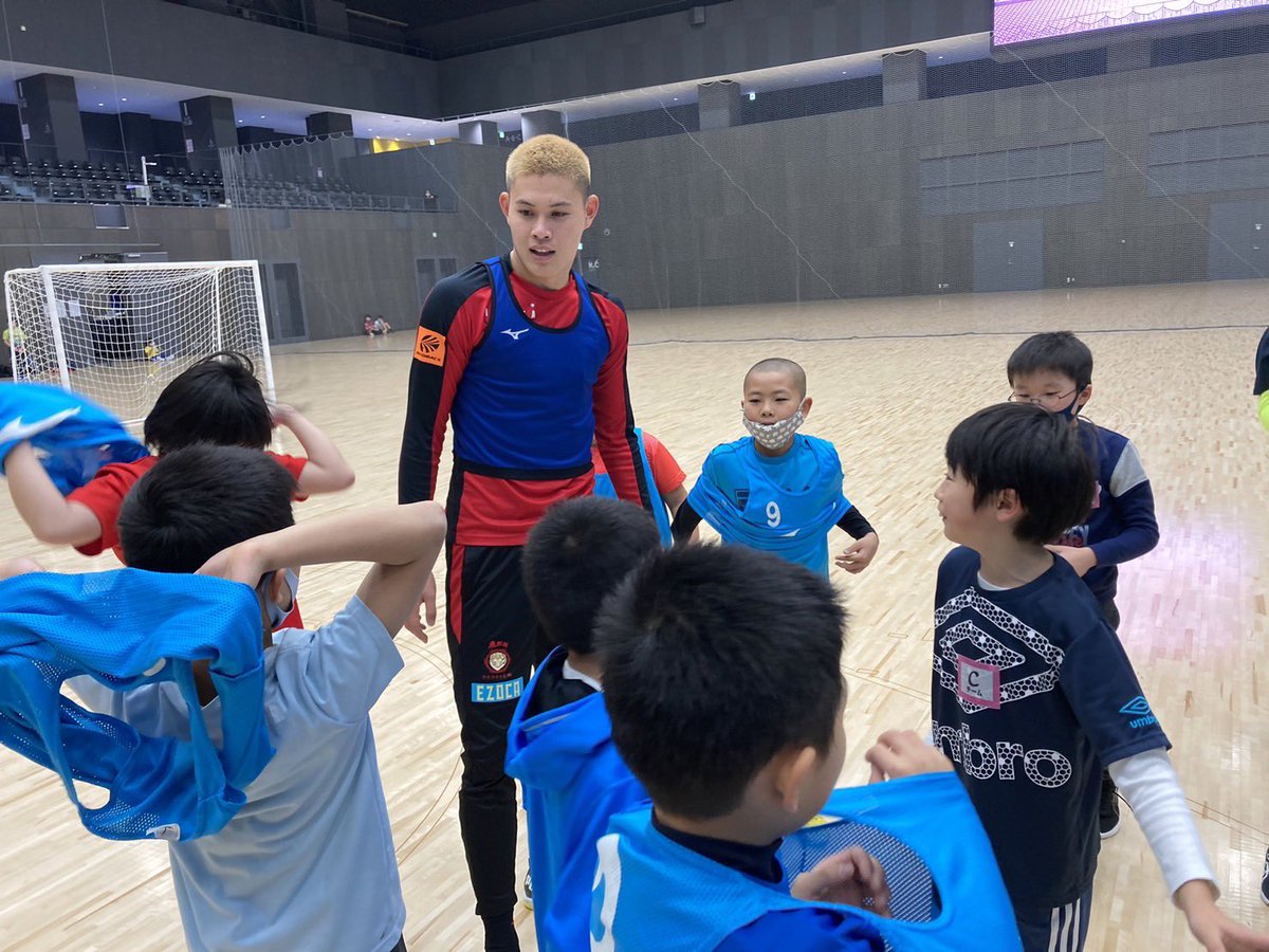 consaofficial's tweet image. オフィシャルトップパートナー、#JAL 、#サッポロビール、#北海道新聞 の3社合同主催のジュニアスポーツチャレンジin帯広に #中島大嘉 選手が参加⚽️

たくさんの子供たちとサッカーで交流を深めております🙌

#consadole #コンサドーレ