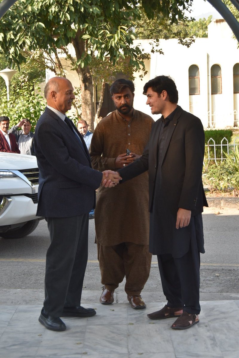 MShehzadKhanPK's tweet photo. "Weldon Shehzad, you did a great speech today. I am impressed" goosebumps to listen to these boosting comments from sir Senator @Mushahid Chairman Senate Standing Committee on Defence, in the Intl. Conference on the occasion of #InternationalHumanRightsDay. https://t.co/hyyEw7xIjQ