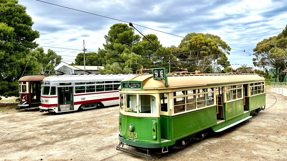 Another day in Paradise. Well not actually Paradise, the tracks to there were torn up decades ago, but St.Kilda will do the job.