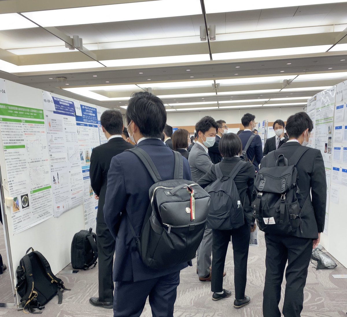No_dy's tweet photo. 東京TOC有明で開催されました第9回日本スポーツ理学療法学会学術大会に参加してきました。
初日の体調不良で気落ちしていましたが、多くの先生方との交流を通じて元気をいただき実りある会となりました🙏
昨日はほぼ聴講できずショックでしたが今日笑って終われて良かった😆
#jsspt2022
#9thjsspt https://t.co/wI6jK02ncE