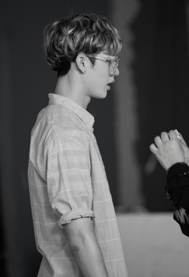 amywolfchan's tweet photo. HELLO?? CHAN? https://t.co/O7kFBG5oEq