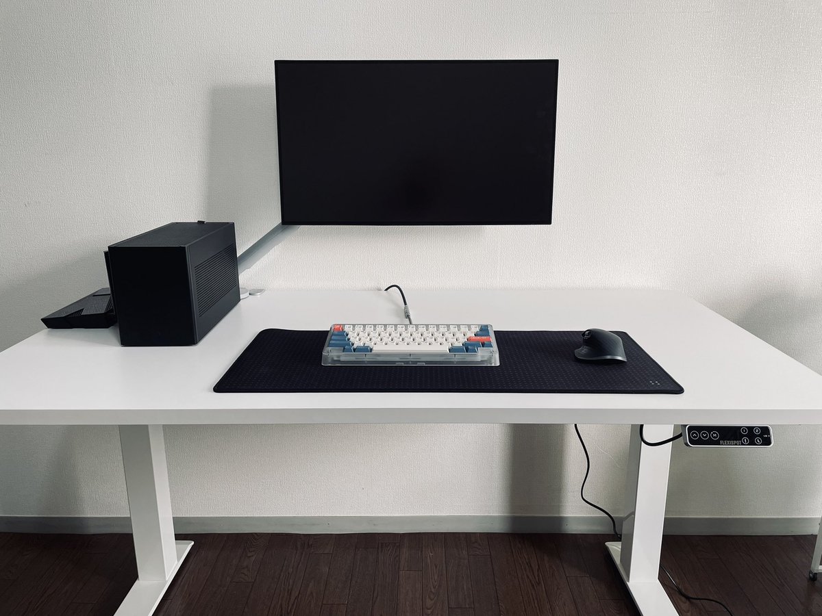 部品重すぎて組み立てるのめっちゃ疲れた