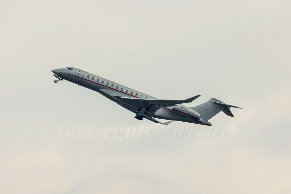 Cygnus201101's tweet image. 9H-VID
Bombardier BD-700-2A12 Global 7500
VistaJet Malta

翳った…😢

December 11, 2022

#9HVID #GL7T #VistaJetMalta #CTS #RJCC #新千歳空港