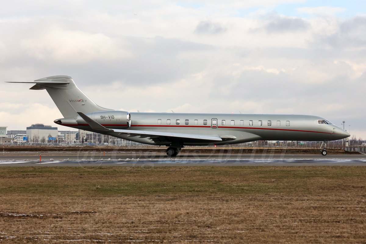 Cygnus201101's tweet image. 9H-VID
Bombardier BD-700-2A12 Global 7500
VistaJet Malta

翳った…😢

December 11, 2022

#9HVID #GL7T #VistaJetMalta #CTS #RJCC #新千歳空港