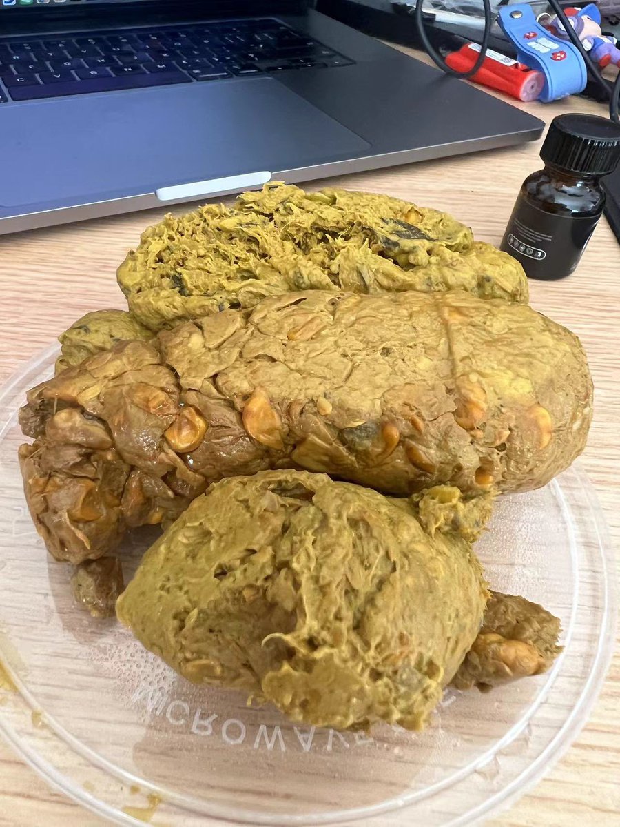 AfengSz's tweet photo. 闪送到了，🚽吃饭时间到了 https://t.co/mzlT6NRlnS