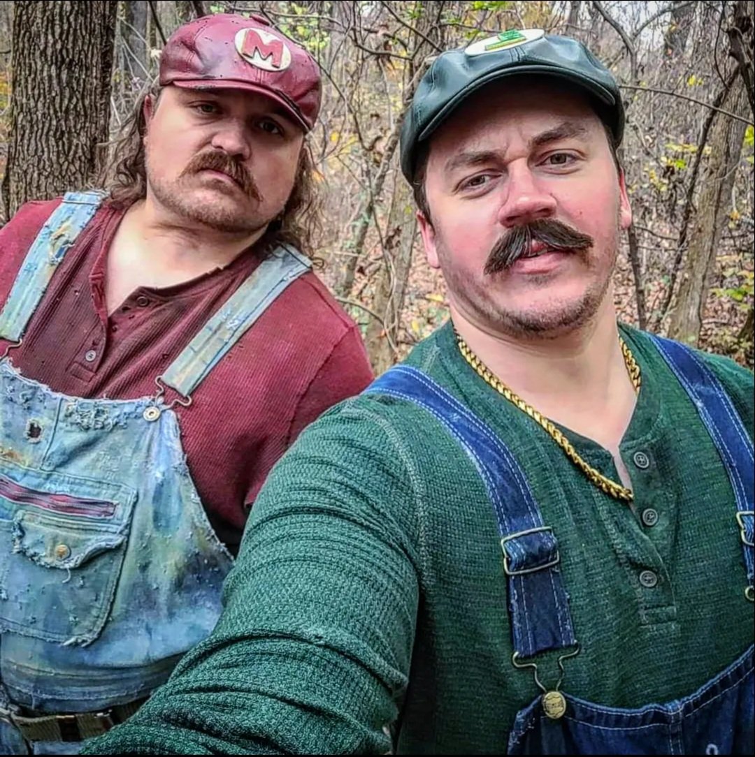 Have you ever met the real Mario Brothers?  Watch the trailer now!

youtu.be/dknrEEkT6PA

#mariomovie #MarioBrosMovie #MarioBros #NintendoSwitch #MovieReview #movietrailer #liveaction