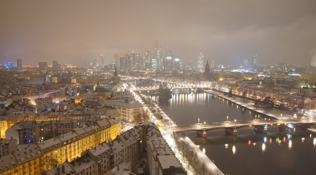 Frankfurt, #Germany 

Es hat ein bisschen geschneit.