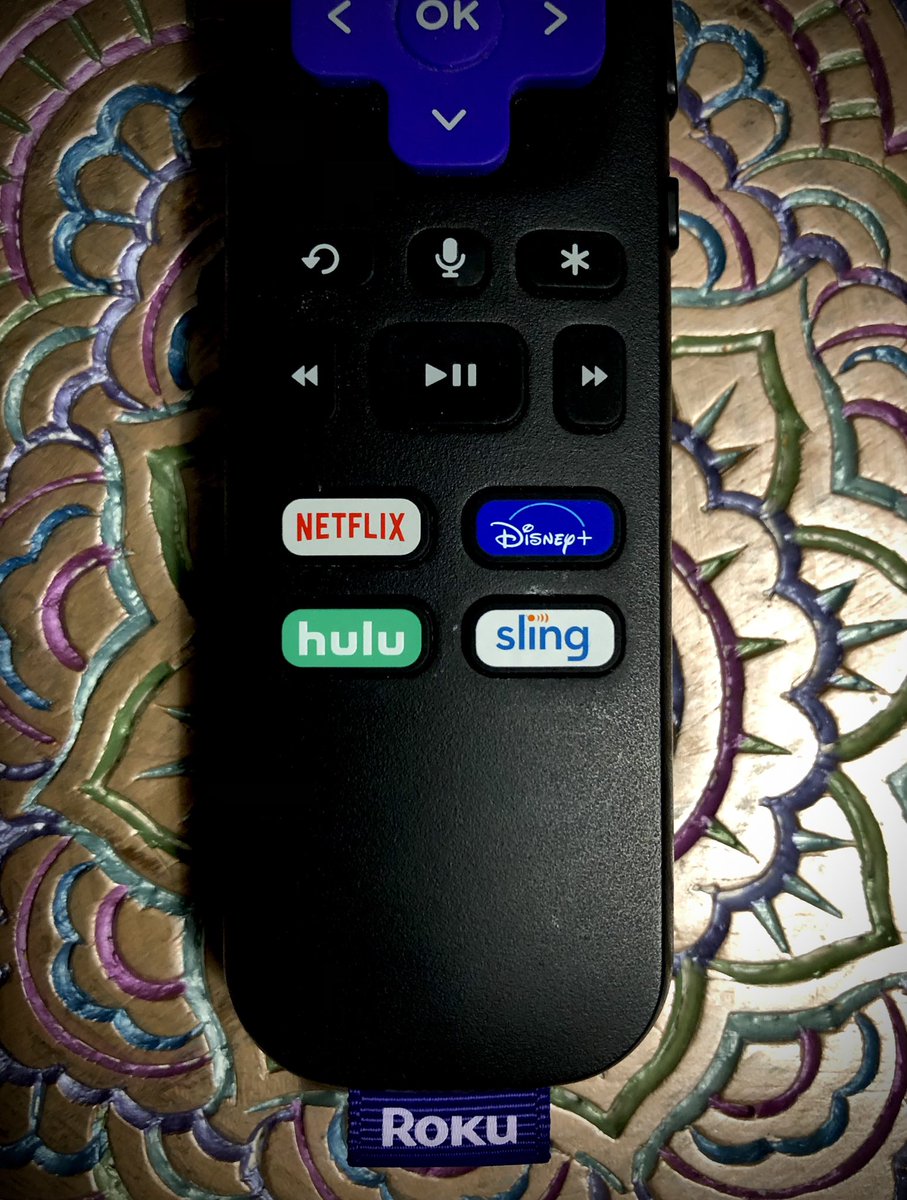 lefideledesigns's tweet photo. @androidcentral There was no mention of being unable to play through #Roku (despite dedicated #DisneyPlus button) if not paying more to avoid commercials. The only way to stream on the tv now is through an iPhone link &amp; at every commercial it replays from the beginning in German. #NotMagical https://t.co/xgc8F6NjjJ