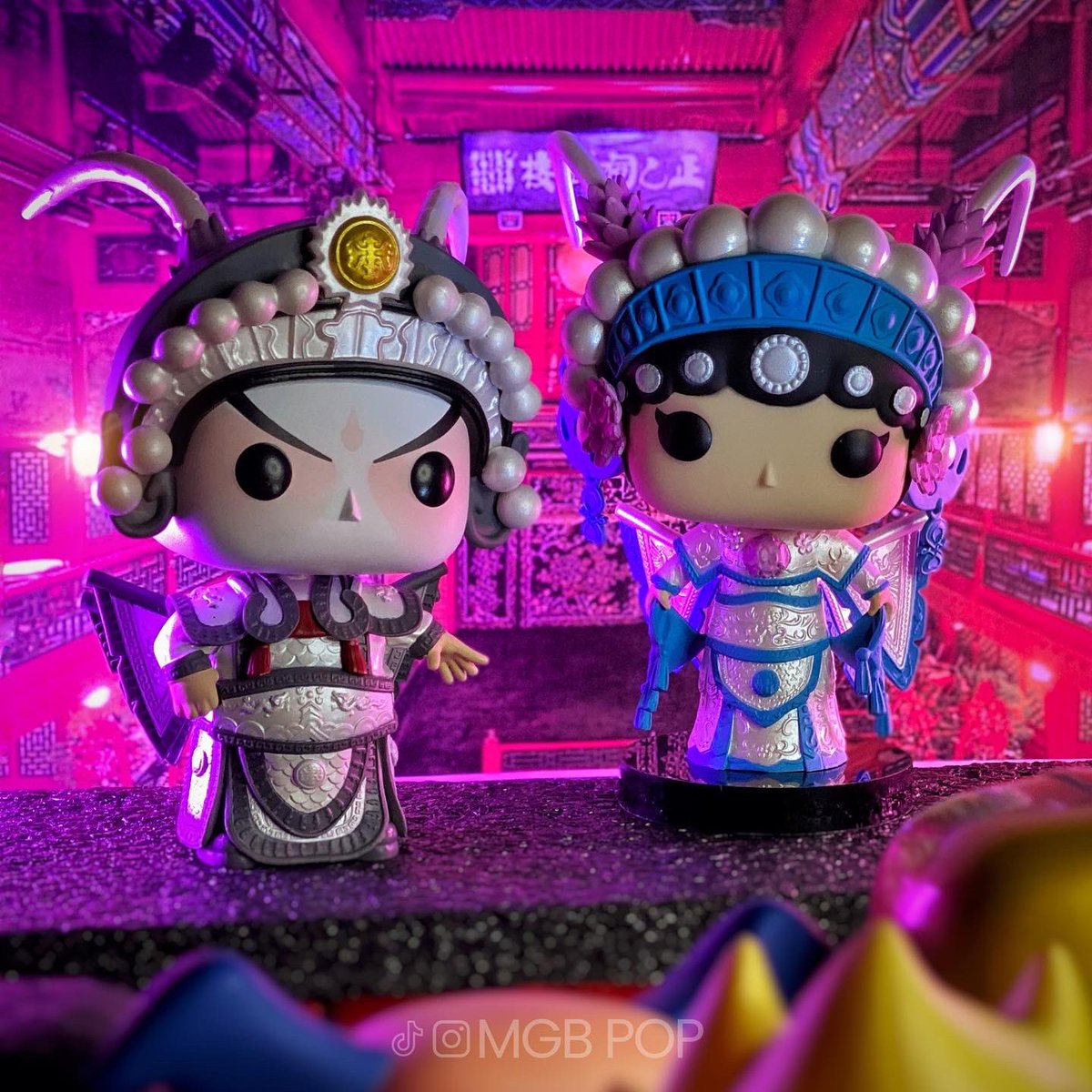 SHENG & DAN 京劇 Beijing Opera

🧜🏻‍♂️:Day 10 - Holiday Traditions
🏮: @OriginalFunko 
📷: #FunkoPhotoADayChallenge 

#Funko #FunkoPop #OriginalFunko
#FunkoFunatic #POPCulture #MyFunkoStory #FOTW #MGBPop #funkophotography #holidaytraditions #ShengAndDan #PopAsia #BeijingOpera #China