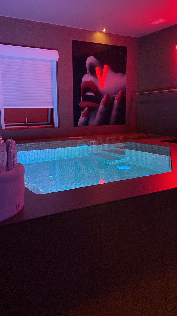 Greylivecouple's tweet photo. Delicious 😈😜🤪 https://t.co/oHWFTdR2O8