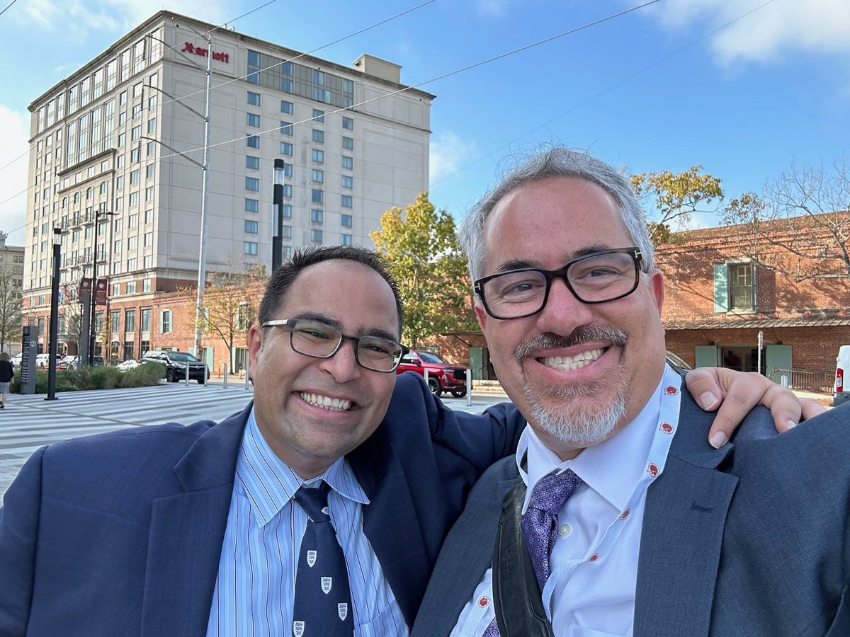 #ASH22 A lovely meet up with @mpdrc to celebrate my #MPNHero Award 🥇!!! 🙌 | Many many thanks 🙏🏾 to Ruben for his support, mentorship, friendship & leadership in #MPNSM field ! #MPNHeroes @cure_today