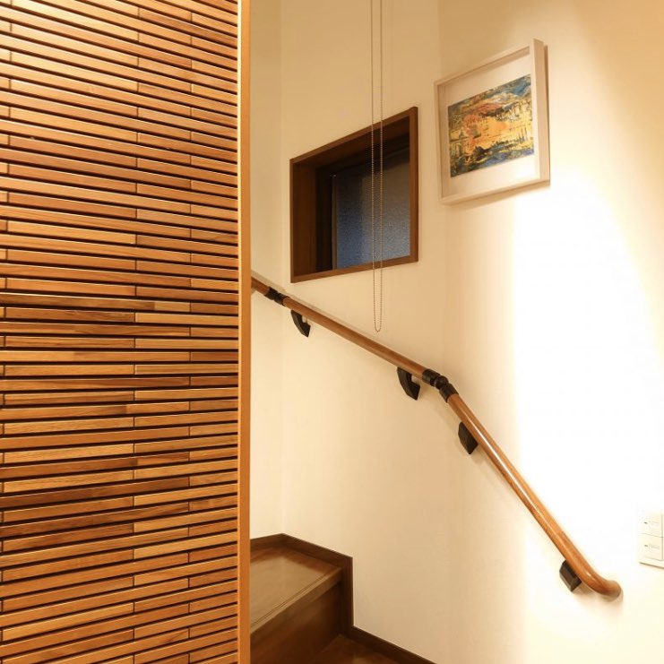 #conte（<a href="/conte_art_offl/">お部屋にアートを飾るなら conte（コンテ）</a> ）でプリント作品「Afterglow」をご購入のお客様より、「飾ったレポート」として、素敵なコメントと写真をアップしていただきました。

作家冥利に尽きます‼︎

conte.art/product/P15929…