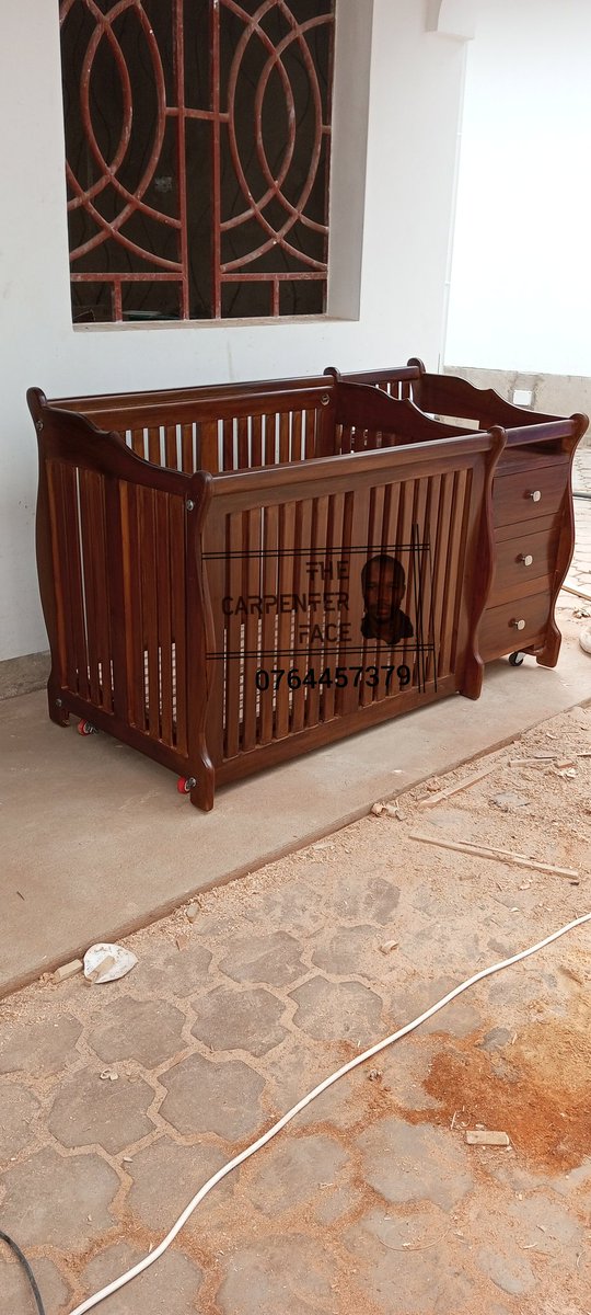 Furniture Aina zote Qwuality ya juu kabisa, karibuni the carpenter  face tukuhudumie