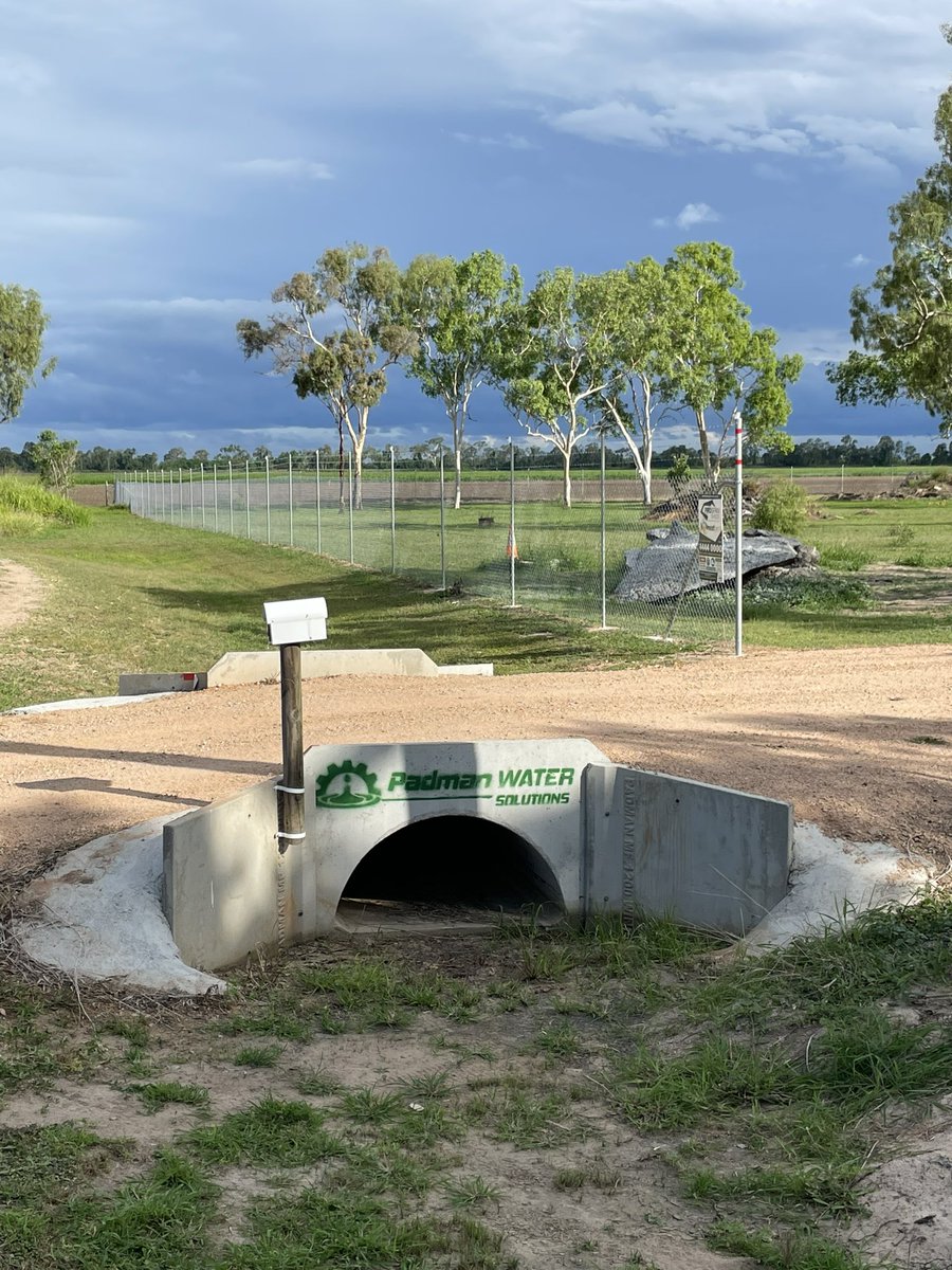 Kind of cool seeing these popping up all over the Burdekin 👌

#drainage #culvert #drivewaycrossing #burdekinMade #builtqueenslandtough