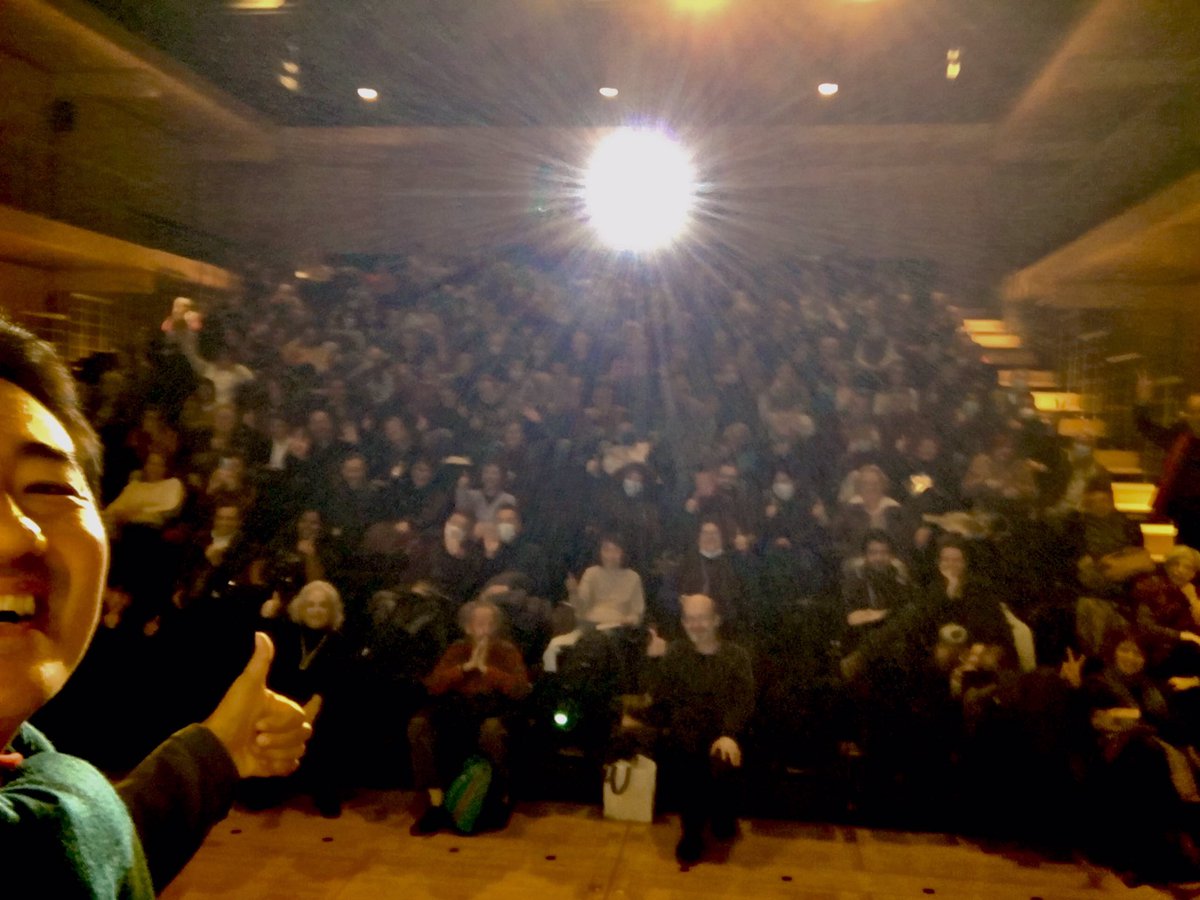 KazuhiroSoda's tweet photo. 昨日はパリ日本文化会館で「精神」と「精神0」の上映とマスタークラスを行いました。「精神0」では300人入るホールがいっぱいの大盛況でした。上映後泣きながら声をかけてくださる方もおられて胸が熱くなりました。ちゃんと伝わっています! https://t.co/dOENa7gd1V