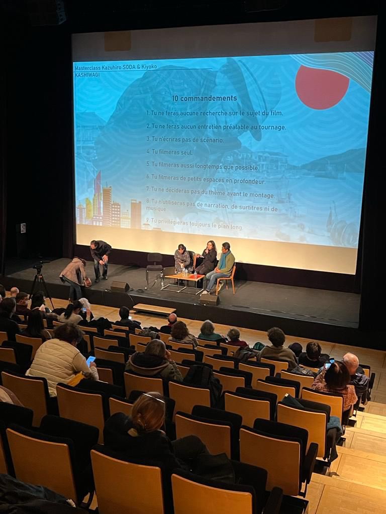 KazuhiroSoda's tweet photo. 昨日はパリ日本文化会館で「精神」と「精神0」の上映とマスタークラスを行いました。「精神0」では300人入るホールがいっぱいの大盛況でした。上映後泣きながら声をかけてくださる方もおられて胸が熱くなりました。ちゃんと伝わっています! https://t.co/dOENa7gd1V