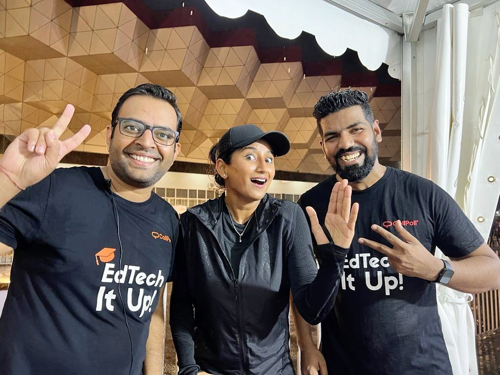 sahalhemant's tweet photo. Memorable evening at #Bangalore #Midnight #Marathon. @collpoll team ran 5K Fun Run, Startup Fitness Challenge by our very own @Primevp_in and 10K Open Run. The energy was electric, and rain made it even more fun. Got lucky click with @AiyyoShraddha π #BMM2022 #RunFreelyAgain https://t.co/1U2bXX9Mjc
