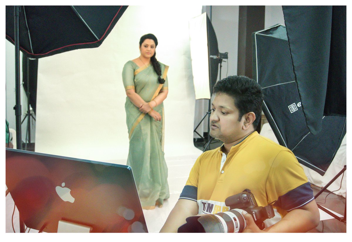 bnaveenkalyan1's tweet photo. Ad Campaign for #SrivariSpices
Agency: RJ Media
Directed by Charan Parupalli
Dop: Suresh Sarangam
photo shoot: @bnaveenkalyan1
#RJMedia #CharanParupalli #Meena https://t.co/ioPwKtXaPX