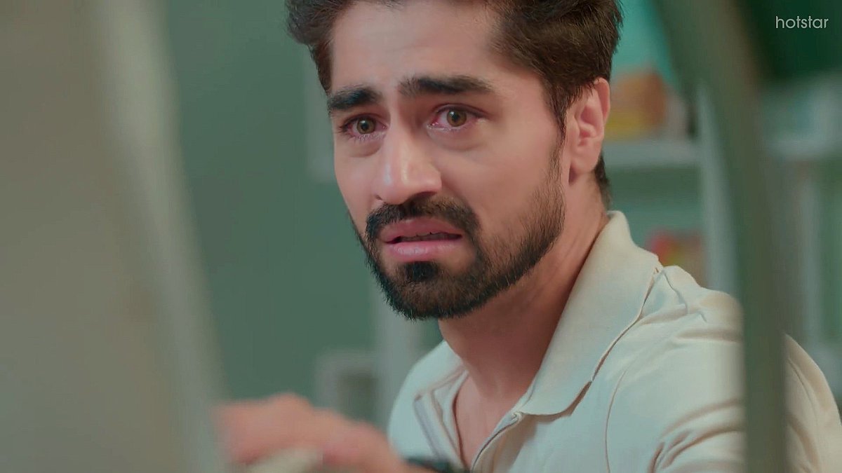 PotnuruSri's tweet photo. Yet another epi with rishta vibes&amp;full on abhiralicious epi😍#harshali nailed the whole hospital scene
Happy that abhi accepted for no abortion
Akshu is glowing already
Happy happy #abhira happy happy fd 
#yrkkh #abhira #mummatobe #papatobe #HarshadChopda #PranaliRathod https://t.co/luJBiMqK6R