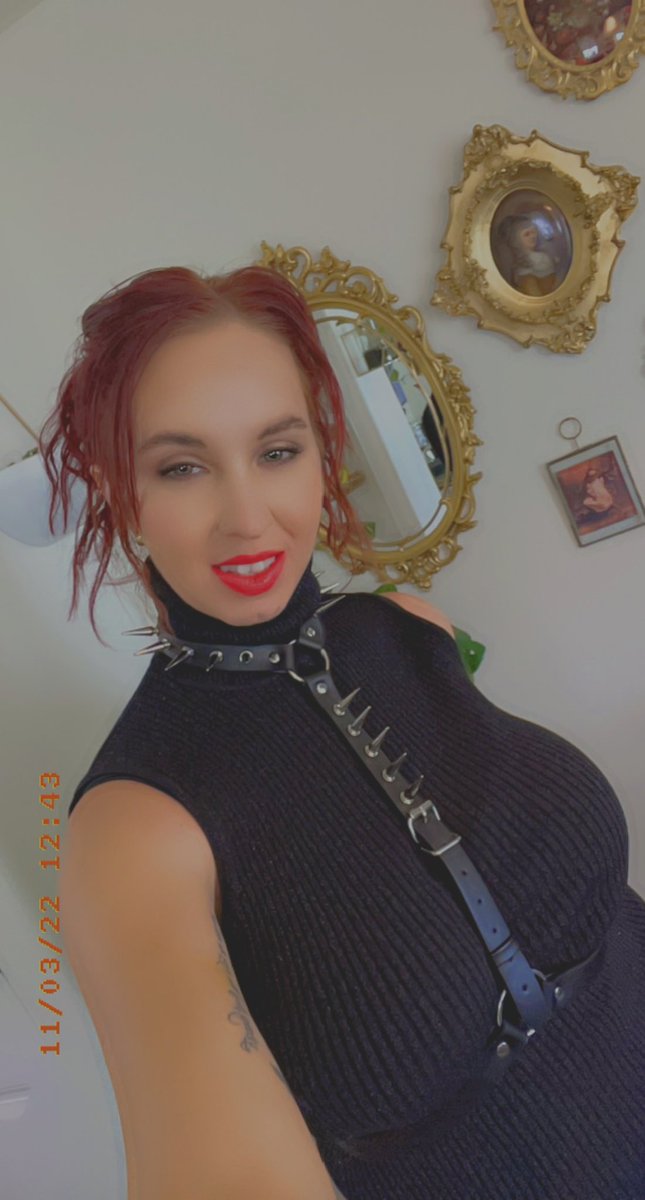 RedheadFireman's tweet image. Leather is my favorite! #WizkidLiveAccra #HeismanTrophy #CrawfordAvanesyan #搞定要要個尔