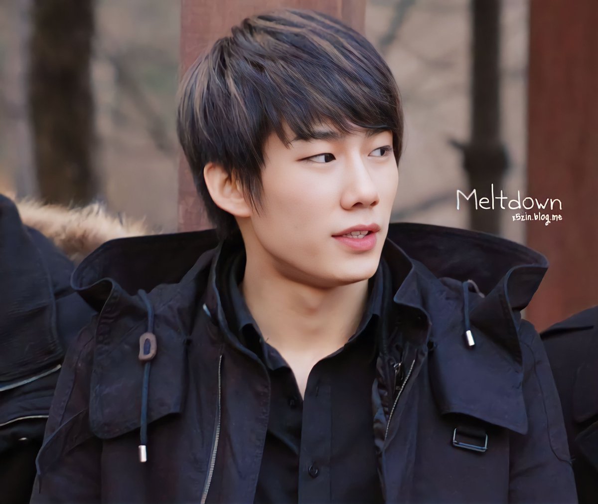 chocopuppy_109's tweet photo. 120226 X-5 미니팬미팅 건이
예민미와 댕댕미를 한번에(˃̣̣̣̣︿˂̣̣̣̣ ) 건이하세요
#손우현 #SonWooHyeon #Xenos5 #Ghun https://t.co/PYFu6WHUTX