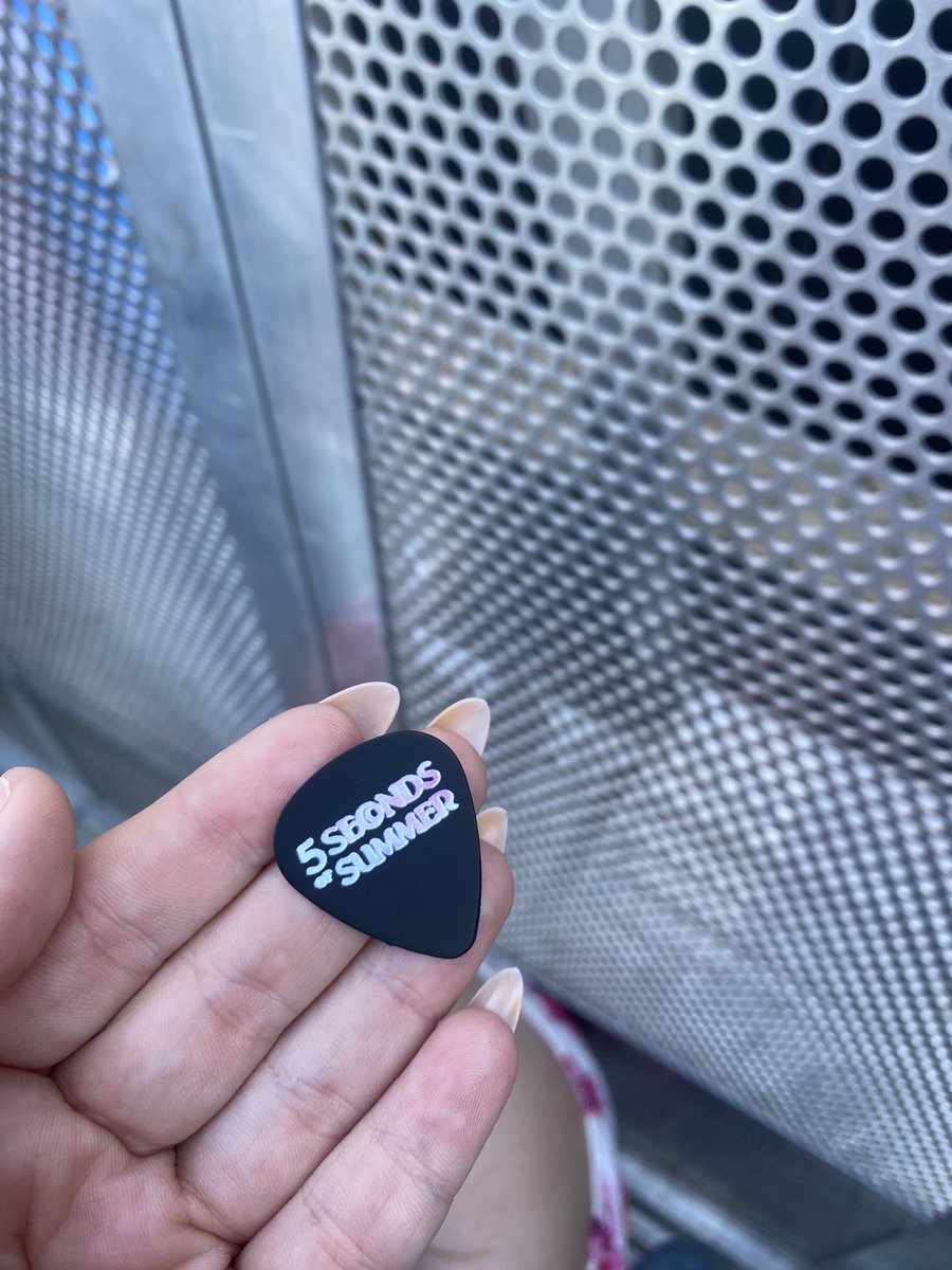 BabyBlueEmily's tweet photo. I’m still in shock that after soundcheck Michaels mum the queen came up to us on Michaels barricade and gave us picks she found in his laundry 😭🫠
#TakeMyHandSydney2 #tmhtour https://t.co/Ml4Ilxhfjy
