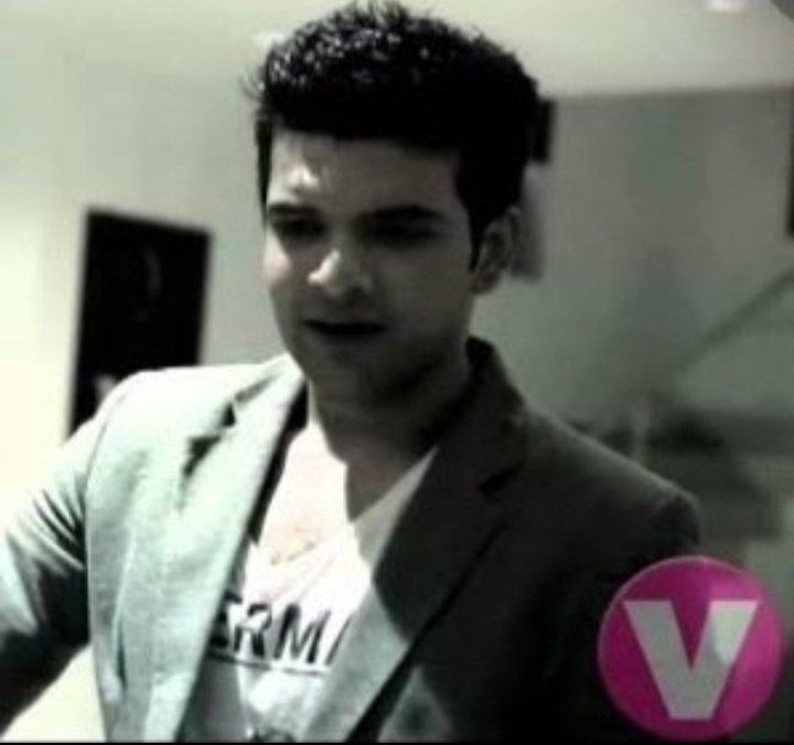 waytohealing_'s tweet photo. 2012: #VTheSerial
~๐ซ #KaranKundrra ๐ซ
-The Raw,unfiltered Karan & it takes a lot to be ur real self infront of ppl.
A unique show presenting the story of an ITV actor for the 1st time ever in the history of ITV
14 YRS OF KARAN KUNDRRA
@kkundrra
#14YearsOfKaranKundrra
#TejRan https://t.co/vtOQoIp55j
