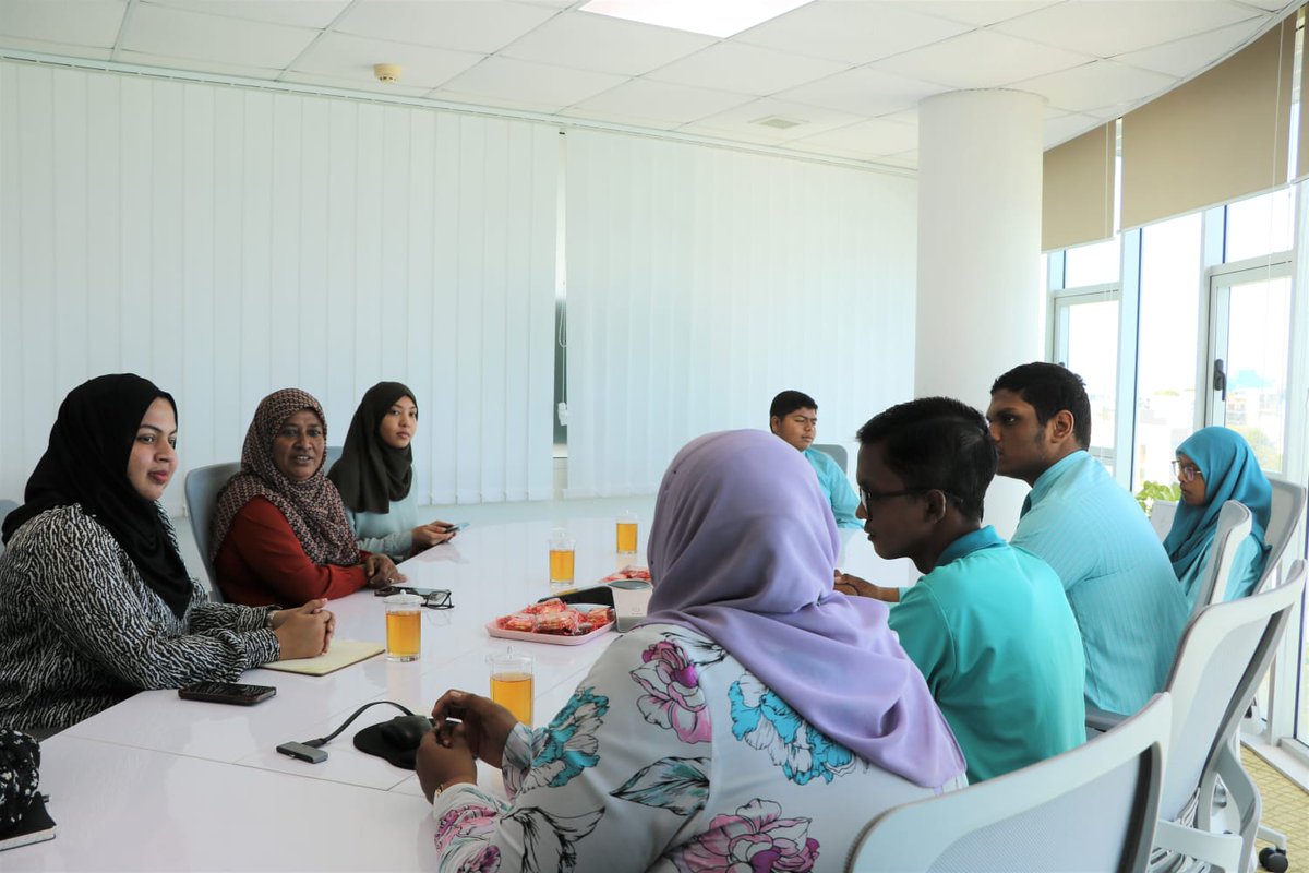 On the occasion of #IDPD2022, Deputy Minister of Economic Development Mariyam Nazima met with students from Rehendhi school and had an insightful discussion on the accessible services available for PWDs and how services can be improved for inclusivity.