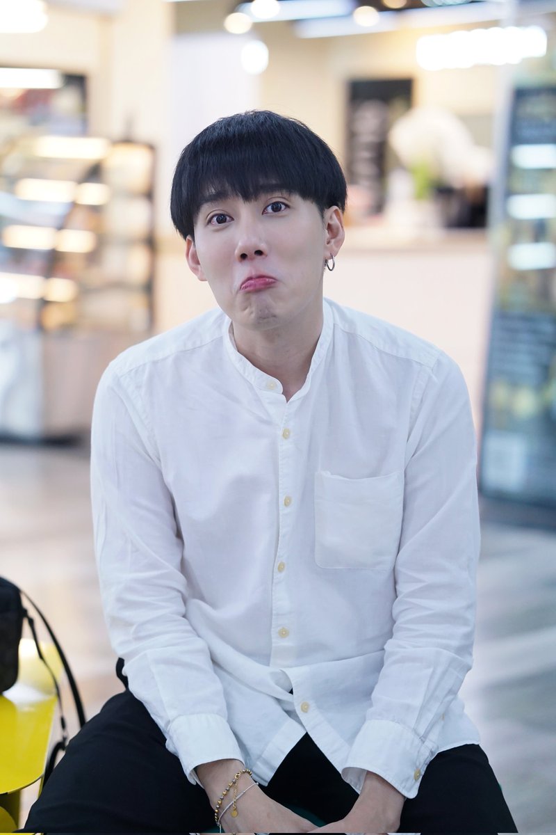 MyBunnyNoi's tweet photo. เอ็นดูน้องเค้านะคะ😁🥰🤪
#บะหมี่เกี๊ยวกุ้งเดอะซีรีส์
#HBaYGtheSeries
#น้องบะหมี่พี่เกี๊ยวกุ้ง
#เมนตัวร้าย #Cherdchanin #_cchoot https://t.co/qXFewhJ4XN