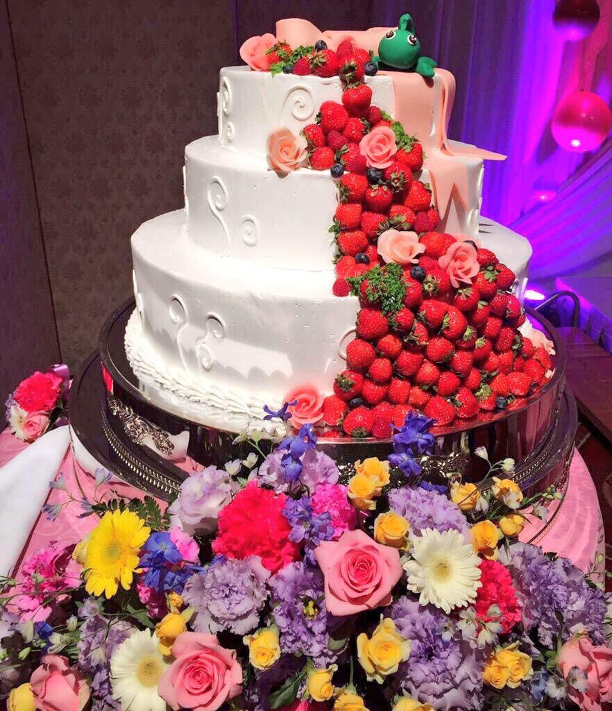 I15503785's tweet photo. ラプンツェルの結婚式可愛いすぎる💒👰❣️

いいと思ったらRT😳✨💕❤️ https://t.co/ayr8lyHaIt