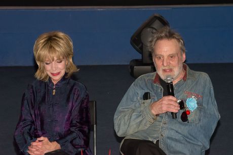 Julee Cruise and Al Strobel at the Twin Peaks Festival, London, 2015.
💔