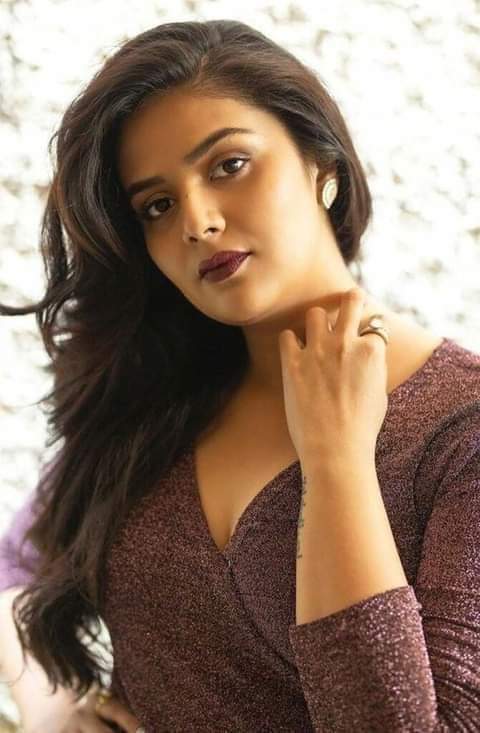 nishachauha's tweet image. मालूम है हमें कि ये मुमकिन नहीं...मगर...

एक आस सी रहती है कि तुम याद करोगे...
#निशा