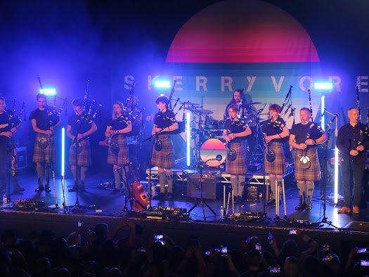 @Gordonstoun Pipe Band having a blast with @SKERRYVORE at the @IronworksVenue 
#music #scotland #pipeband #bagpipes #drums #pipesanddrums #scottish #celtic #livemusic #gig #mccallums