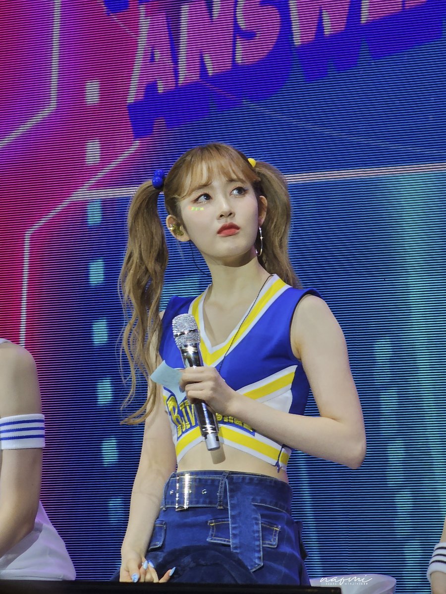 221210 STAYC FM @ Taipei
#스테이씨 #STAYC  #시은 #SIEUN