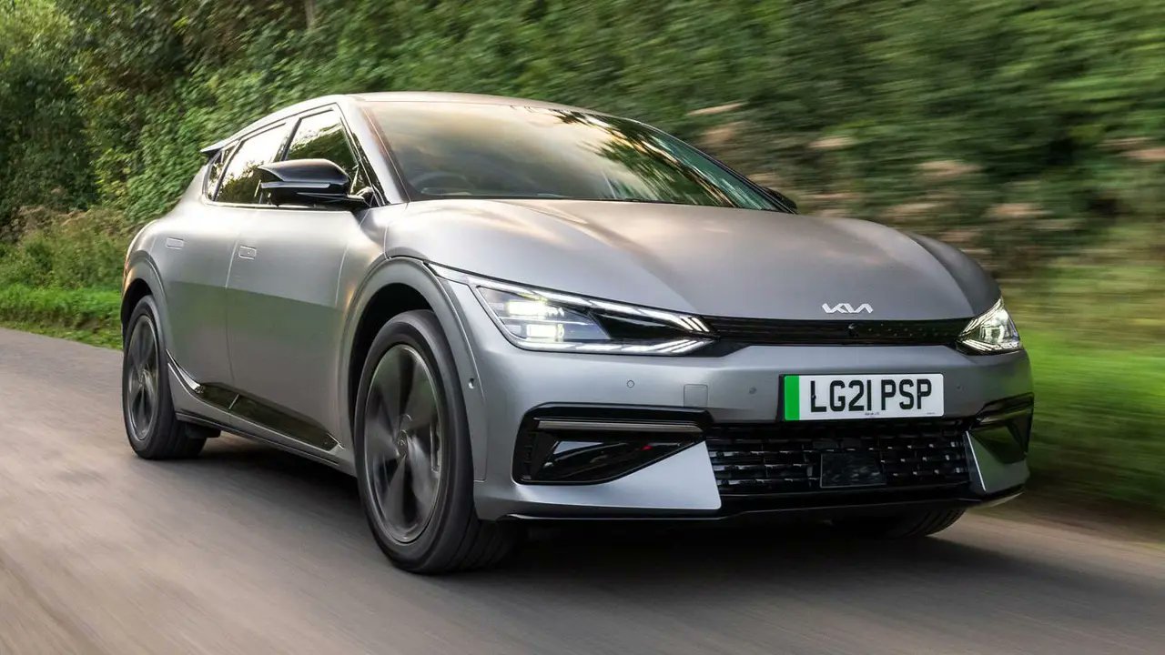 Top Gear X Kia EV6 review An extremely attractive package that makes a lot of more premium manufacturers look at least two steps behind https t 4WGqAUrE6K https t tVw86o3SqR X