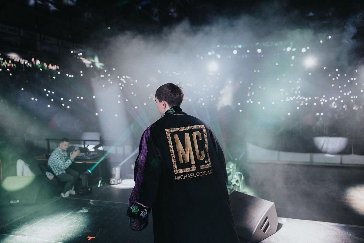 What a night! Thank you to everyone who came out to support myself and the other lads last night and throughout the year. A lovely way to end a tough year for myself, the fire in me is still burning bright to reach my goals of world titles! Merry Christmas ya filthy animals 🎅🏼 🎄