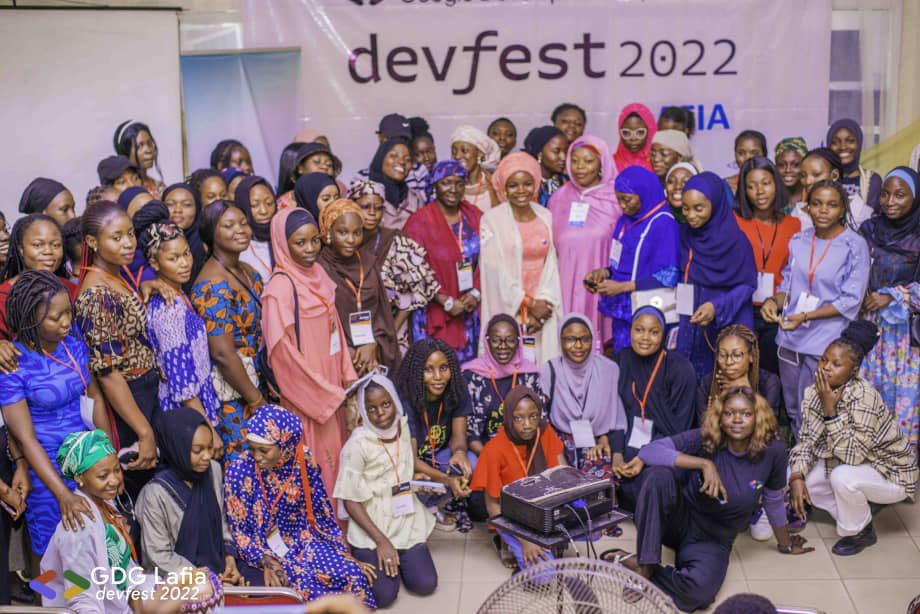 iamruthie_young's tweet photo. I am glad to have pulled is up along side amazing volunteers 😍
#SSAPowerPanel #SSAWTM #WTMLafiaPowerPanel https://t.co/k0jzNAuDG7