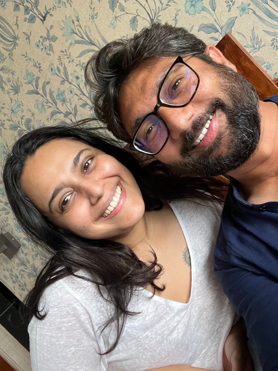 ReallySwara's tweet photo. Happy happy birthday warrior! @jigneshmevani80 💙✨🎉
May you have every joy &amp; May your efforts always come to fruition.. Go long go strong my friend! 🤗✨ https://t.co/869OVH8C0w
